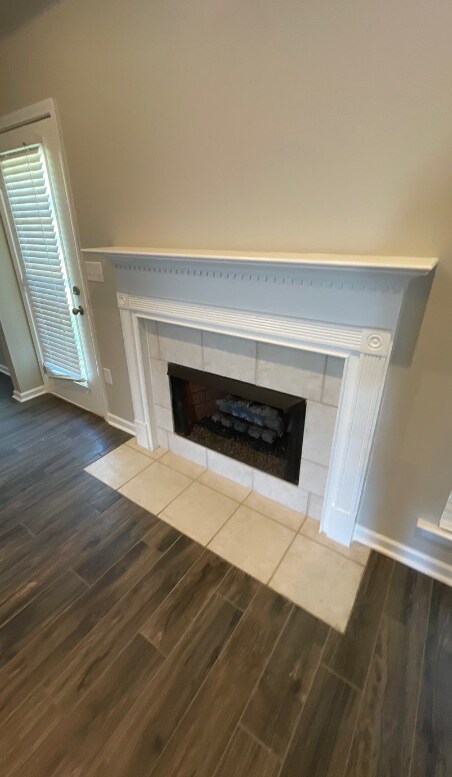 Building Photo - SELF TOUR NOW! - 1010 Daventry Way, Calera...