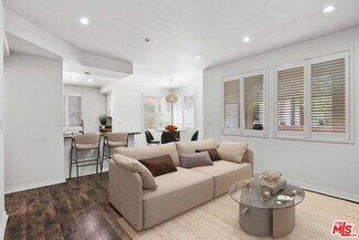Building Photo - 360 W Ave 26