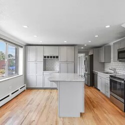 Foto del edificio - 558 N Washington St