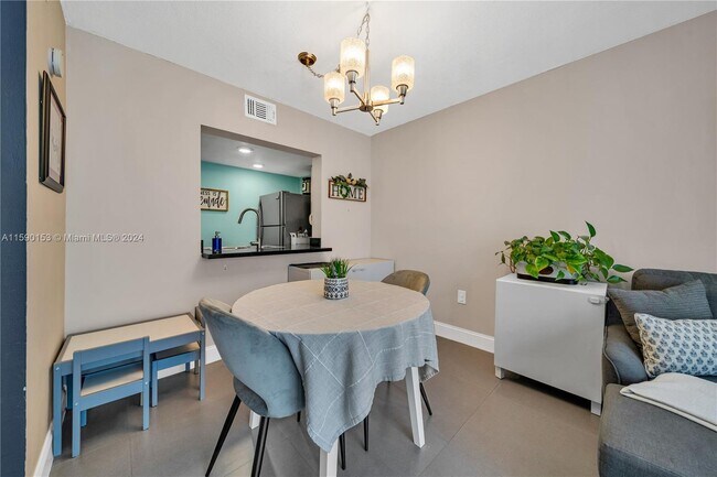 Foto del edificio - 1720 NW N River Dr
