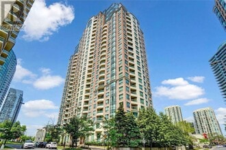Building Photo - 7 Lorraine Dr