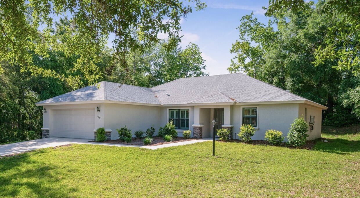Foto principal - 2481 N Brentwood Cir