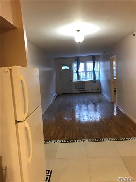 Foto del edificio - 110-33 72nd Dr