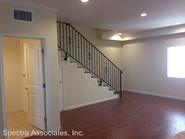 Building Photo - 14639 Sylvan St