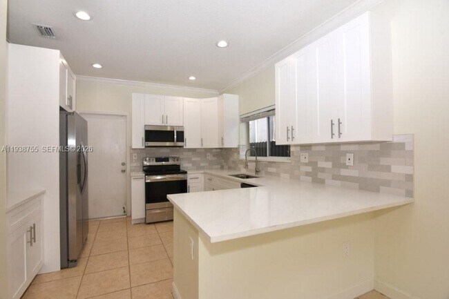 Foto del edificio - 15888 SW 138th Terrace