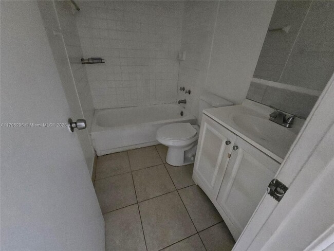 Foto del edificio - 95 NE 41st St