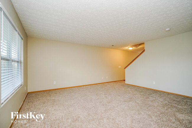 Building Photo - 2860 Hillstone St