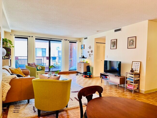 Foto del edificio - 1850 Beacon St