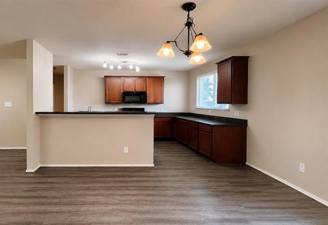 Foto del edificio - 1701 Quail Springs Cir