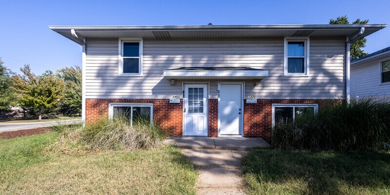 Primary Photo - 3448-3450 N 48th St