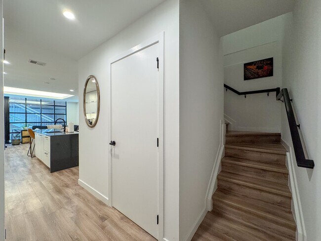 Building Photo - 1500 Harry Thomas Way NE