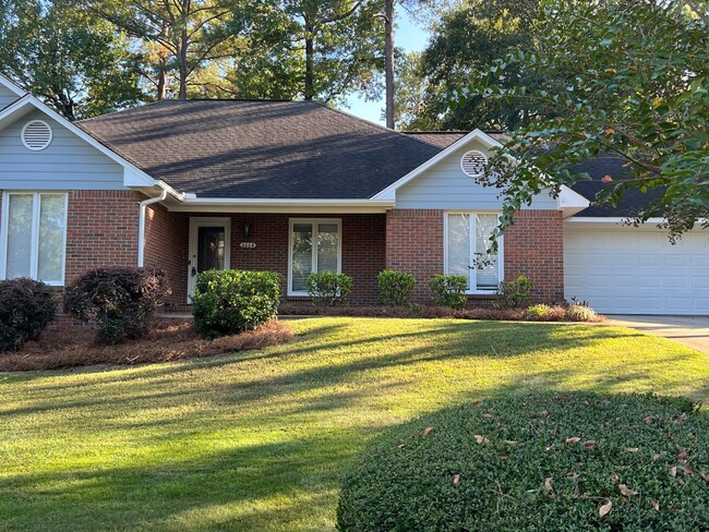 Foto del edificio - Remodeled in North Columbus- Springlake!