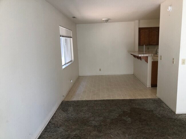 Building Photo - 1443 Trenta Dr