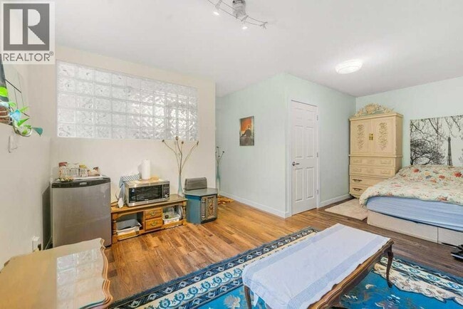 Photo du bâtiment - 1650 Westmount Blvd NW