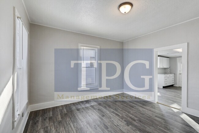 Foto del edificio - 562 S Arlington Ave