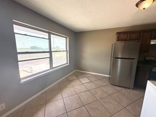 Foto del edificio - 205 Edgewood Dr