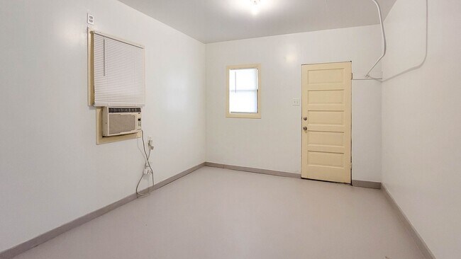 Foto del edificio - 704 Wellesley Rd