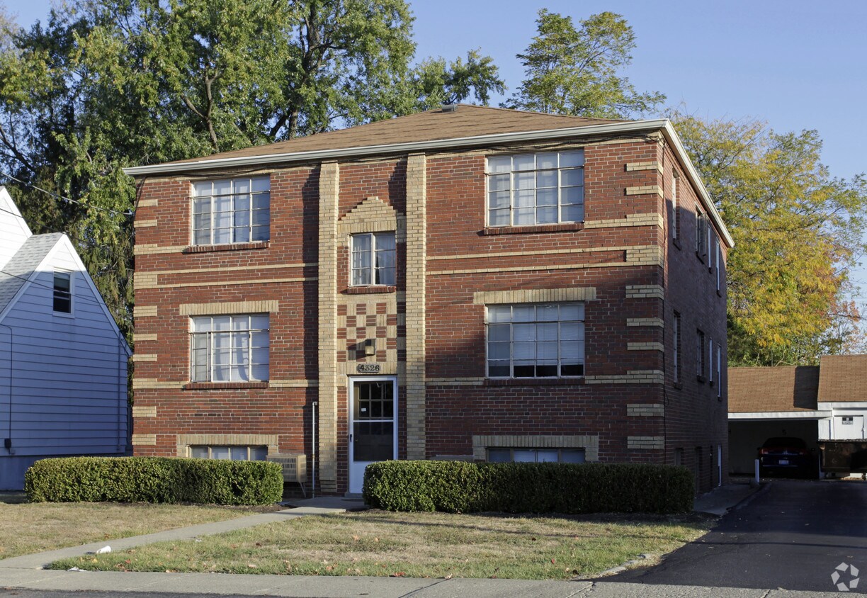 Primary Photo - 4326-4330 Oakwood Ave