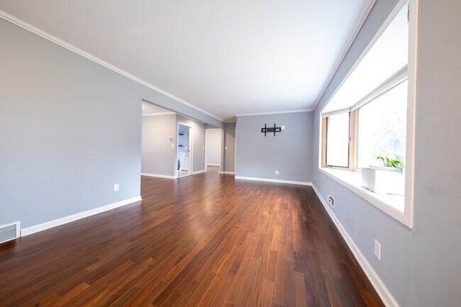 Foto del edificio - 7745 Vincent Ave S