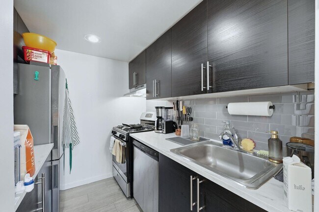 Foto del edificio - 174 Grand St