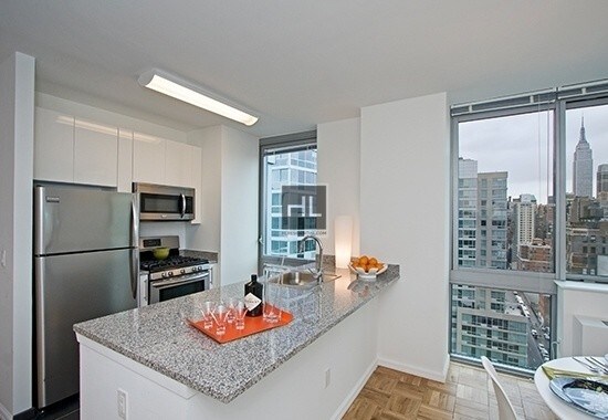 Building Photo - Studio , 2 MONTHS FREE ,West 37th Street