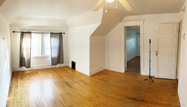 Foto del edificio - Good credit, solid income, and references ...