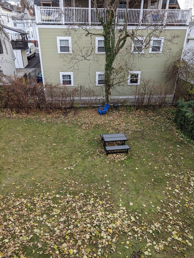 Building Photo - SEPTEMBER 1 Somerville Union Sq 1 BR with deck