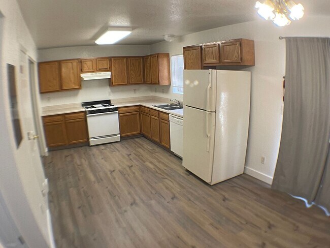 Foto del edificio - 2115 N West St