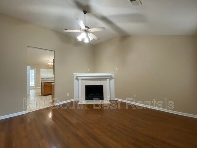 Building Photo - 2505 Boxford Ln