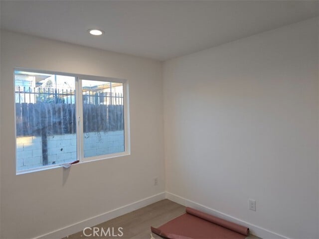 Building Photo - 1319 E 59th Pl
