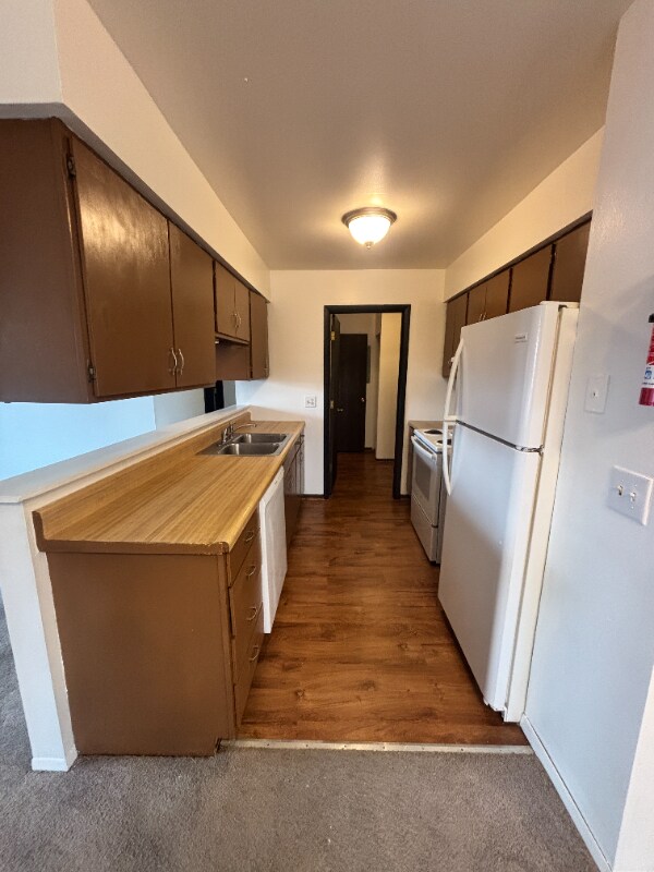 Foto del edificio - 7640 Timbercreek Ct