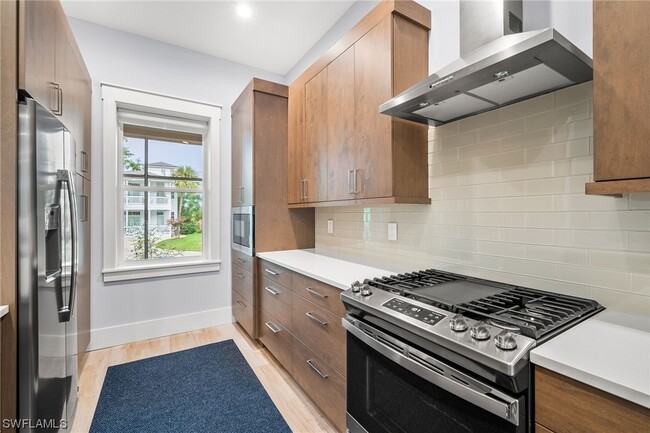 Building Photo - 508 Dade St