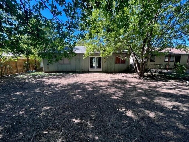 Building Photo - 4406 Dovewood Dr
