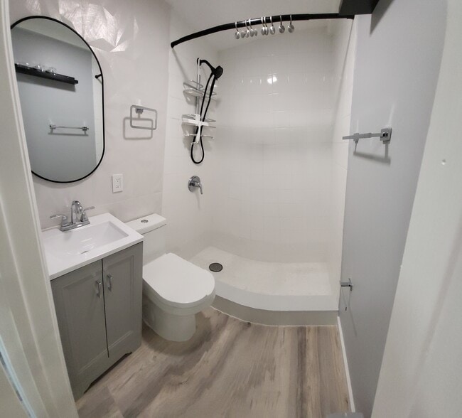 Private Bathroom - 2415 SW 64th Ave