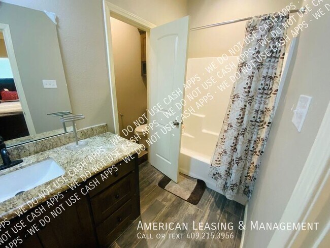 Building Photo - Beautiful Newer Construction, 3 bedroom-2 ...