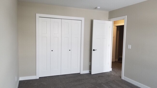 Foto del edificio - Beautiful 3 Bedroom Townhome