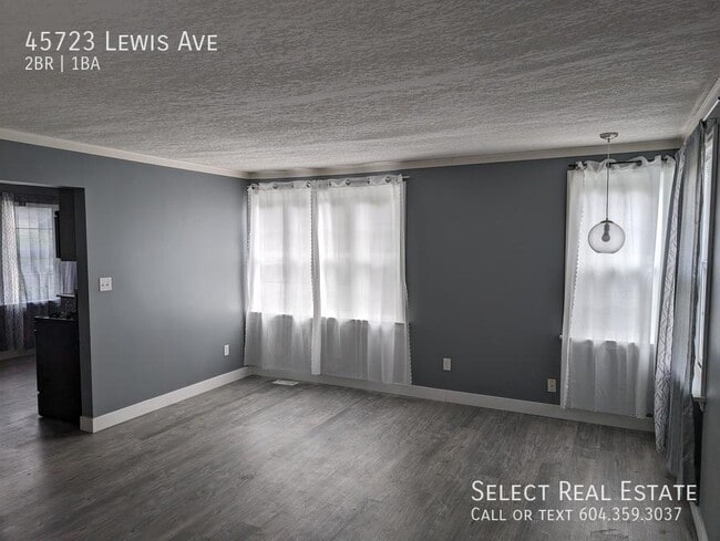 Building Photo - 45723 Lewis Ave