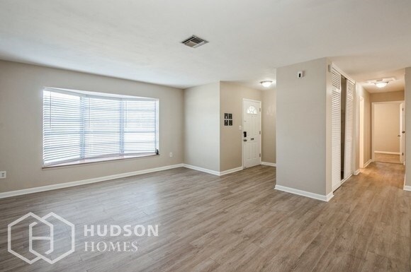 Building Photo - NOW AVAILABLE! - 1347 West Wellington Driv...
