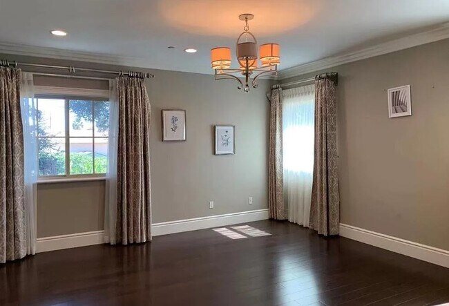 Foto del edificio - 5318 Dupuy Cir