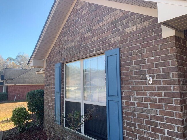 Building Photo - 1169 Cumberland Dr