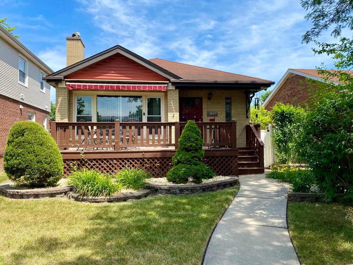 11807 S Maplewood Ave, Chicago, IL 60655 House Rental in Chicago, IL