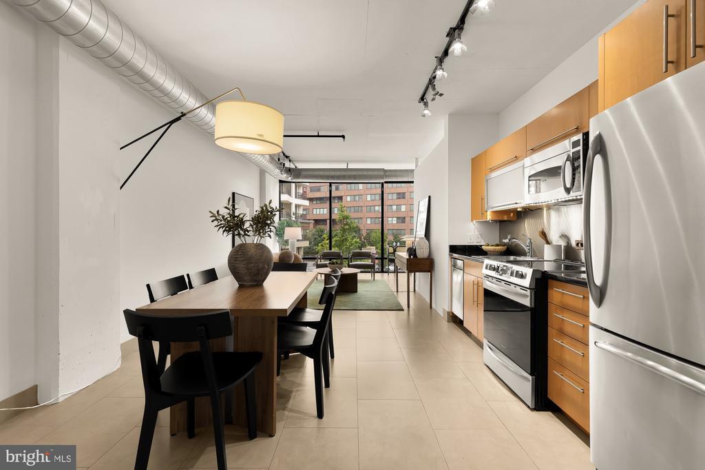 Foto principal - 1133 14th St NW