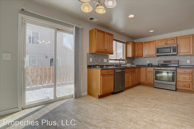Building Photo - 3 br, 2 bath House - 10138 Elm Ct