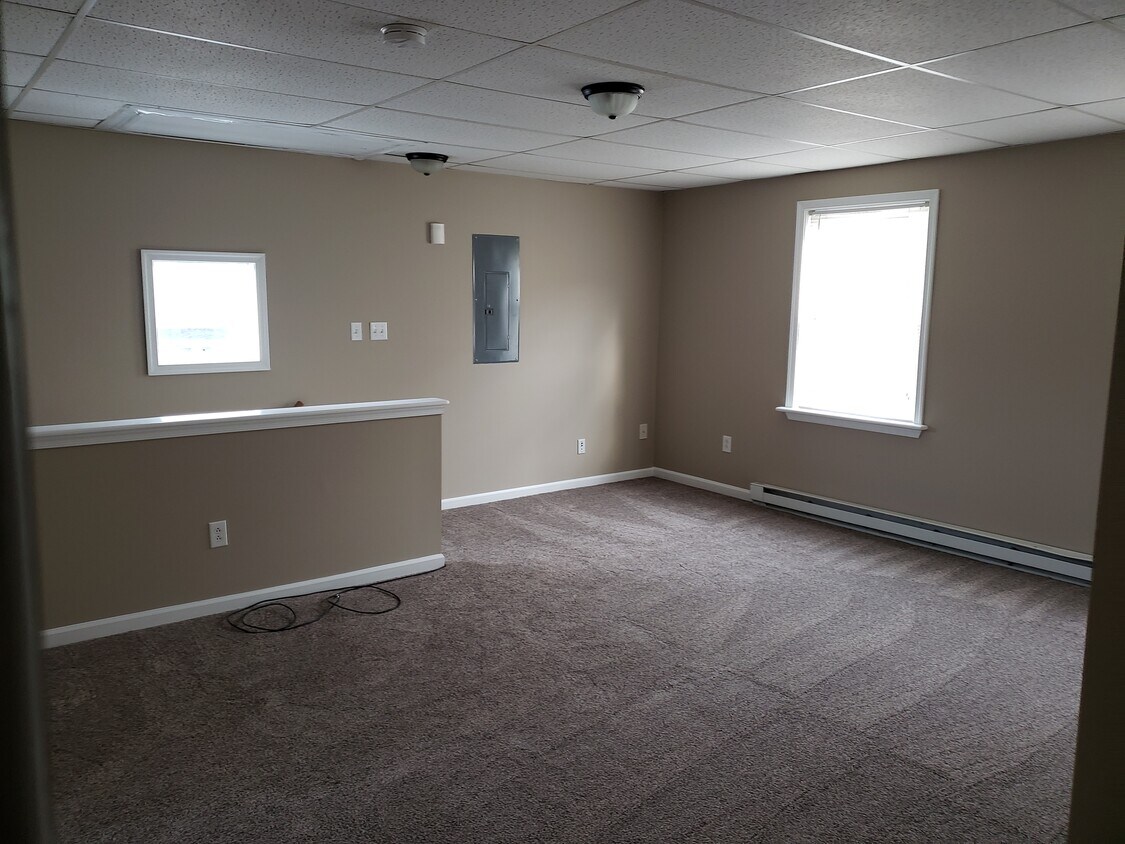 living rm - 1160 Wyoming Ave