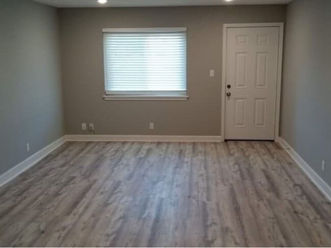 Interior Photo - Shawnee Apartments