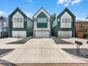 Building Photo - 7132 Eastwood St