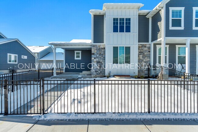 Building Photo - 2152 W 775 N