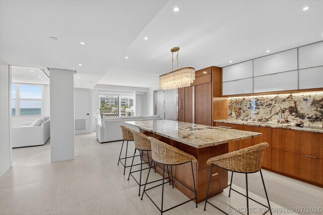 Building Photo - 4511 S Ocean Blvd