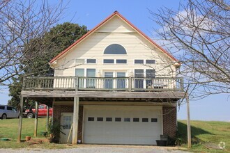 Building Photo - 983 N Bucks Pocket Rd SE