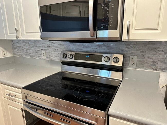 Building Photo - 2725 Anzio Ct